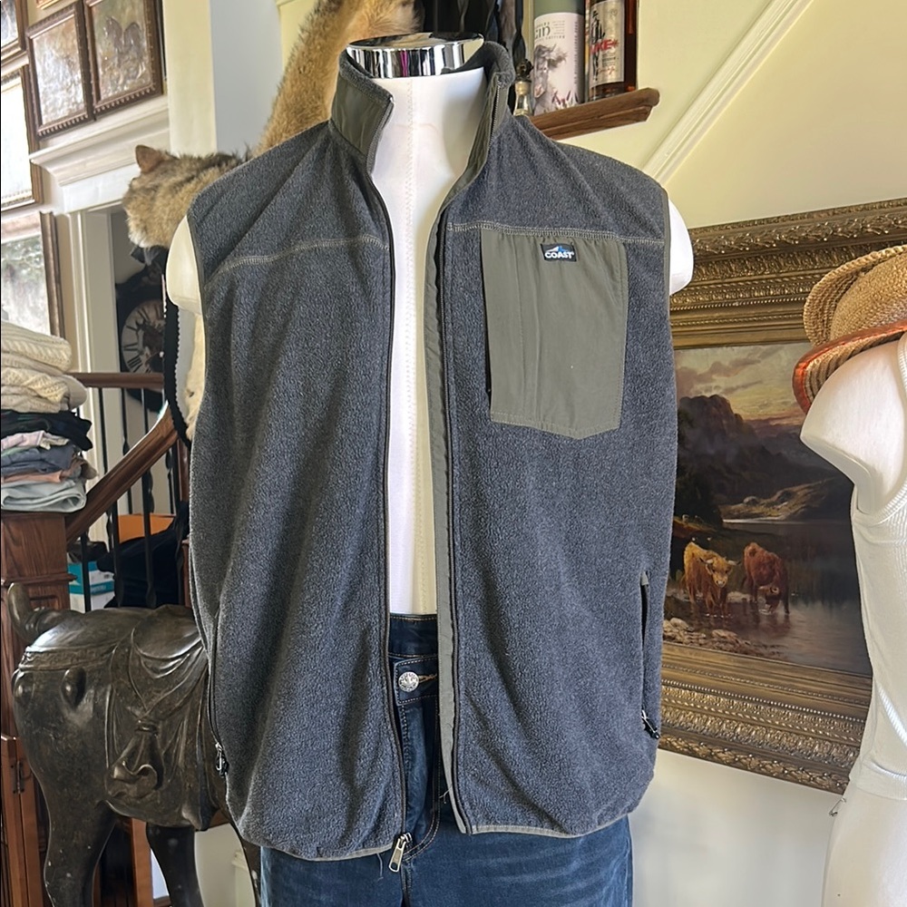 Coast Sz XL Men's Gray and Green Fleece Vest GUC